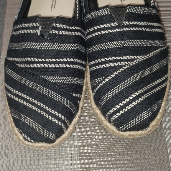 TOMS Shoe Black and White Striped Espadrilles - Picture 11 of 11